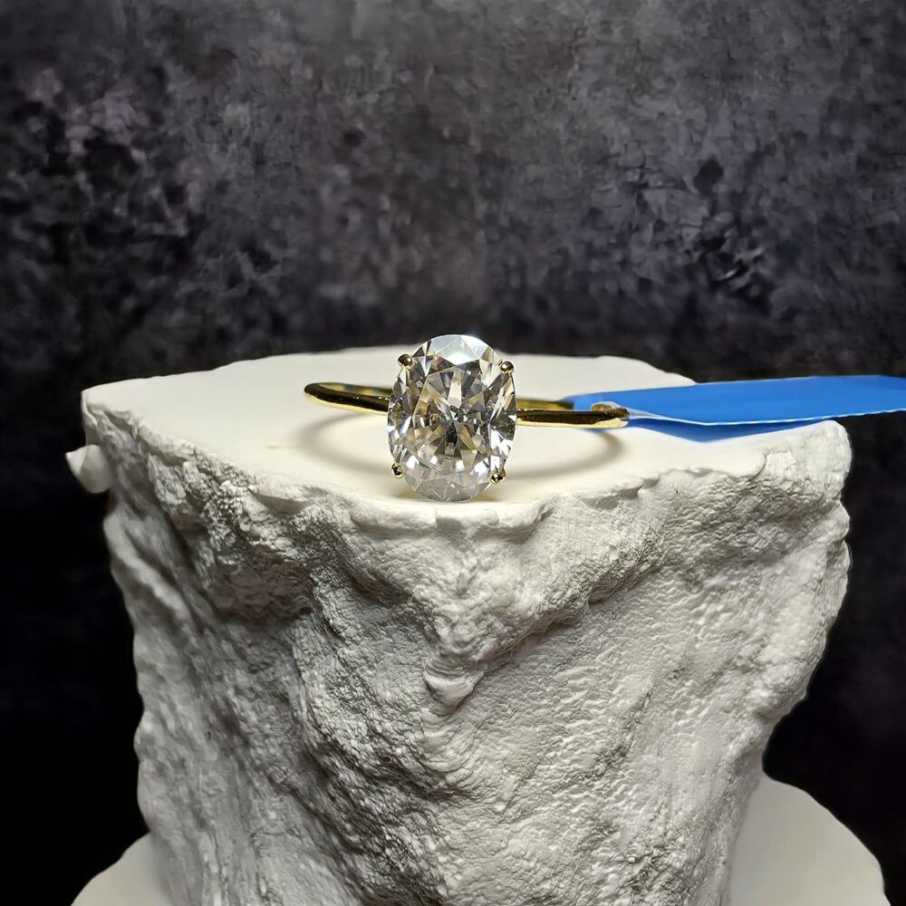 Size 8 1.5 CTW Oval Moissanite Solitaire Ring in Gold Plated Sterling Silver - Picture 3 of 10